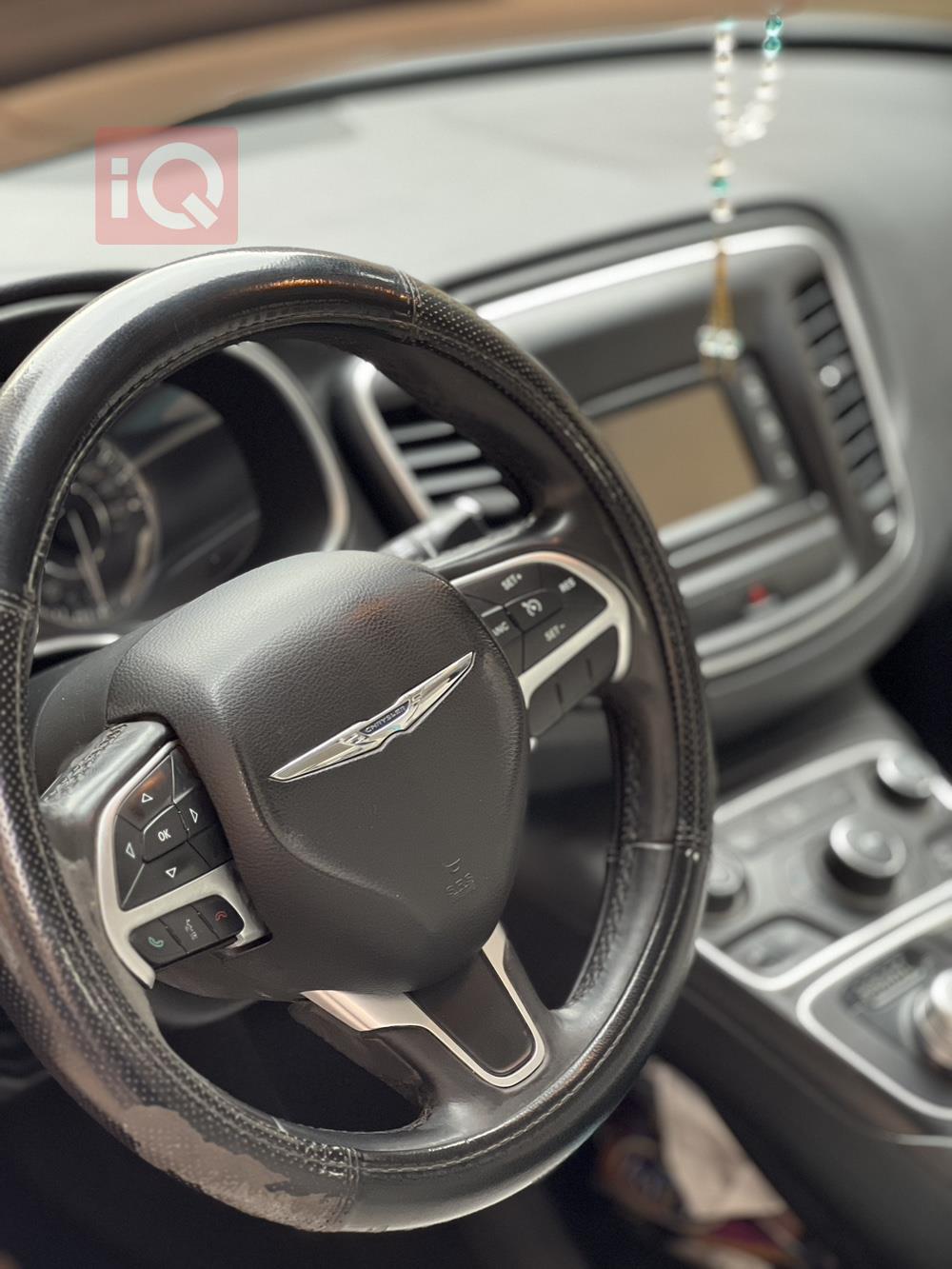 Chrysler 200